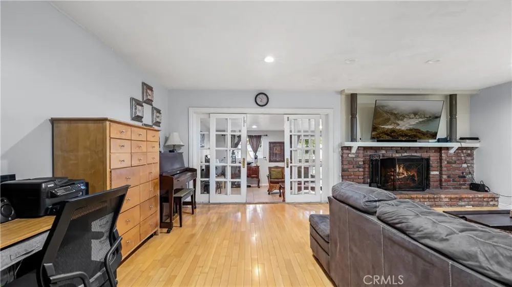 18600 Knapp Street Northridge, CA 91324