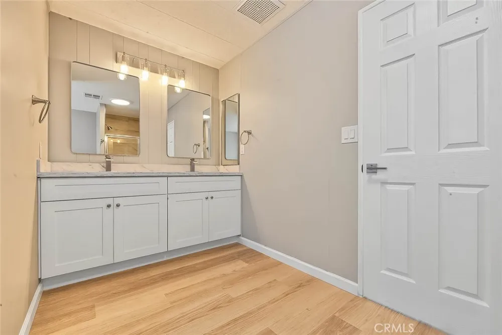 73951 Oak Springs Palm Desert, CA 92260
