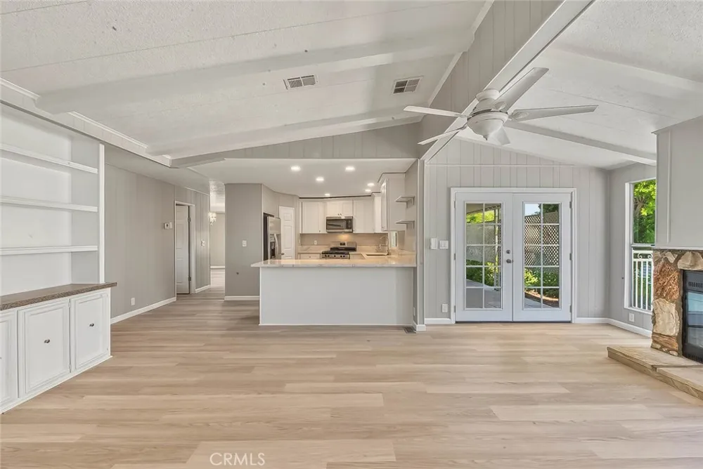 73951 Oak Springs Palm Desert, CA 92260