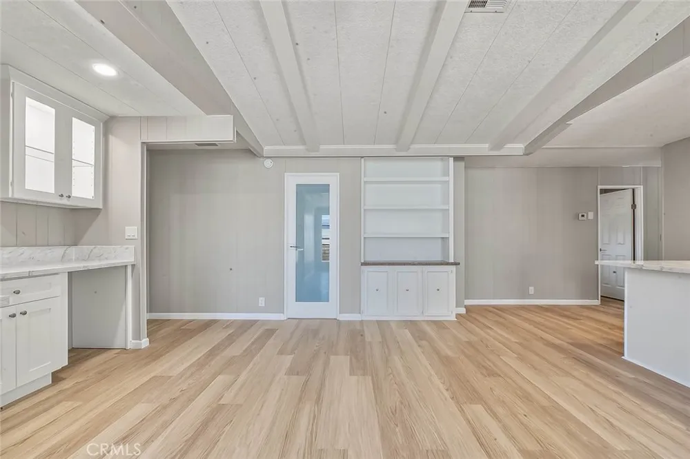 73951 Oak Springs Palm Desert, CA 92260