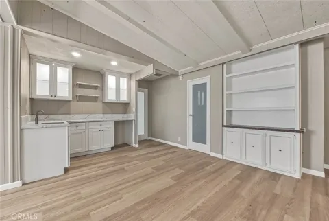 73951 Oak Springs
