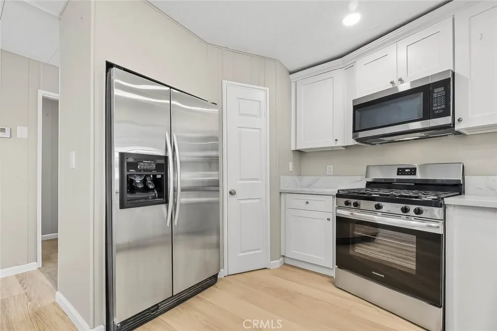73951 Oak Springs Palm Desert, CA 92260