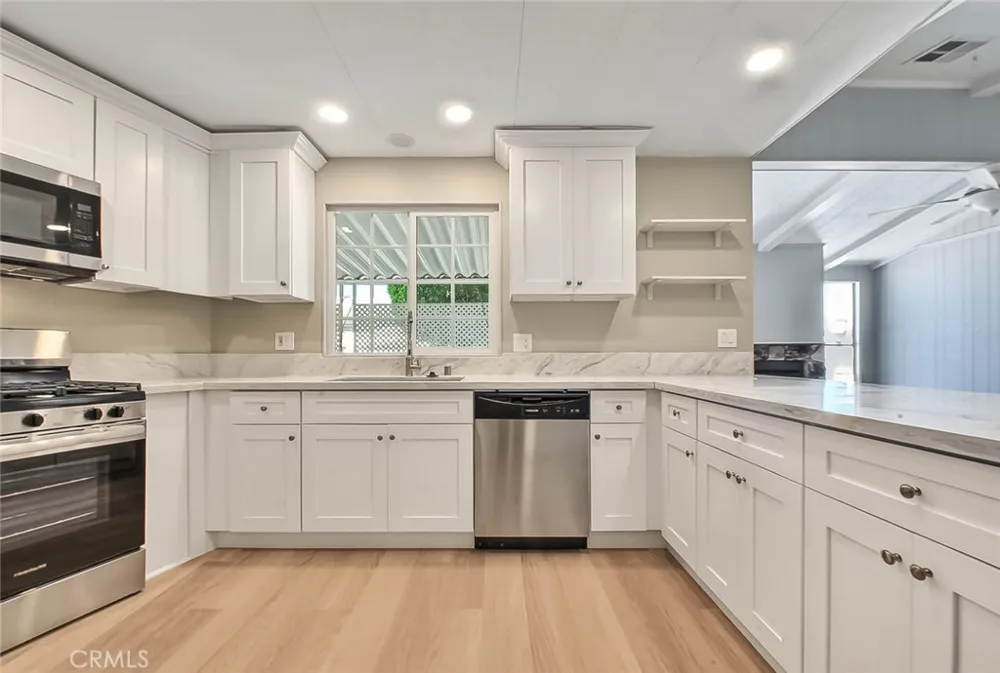 73951 Oak Springs Palm Desert, CA 92260