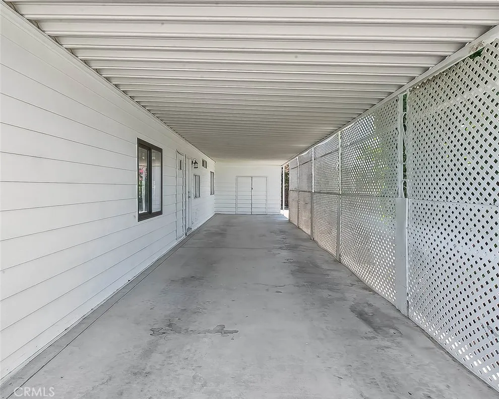73951 Oak Springs Palm Desert, CA 92260