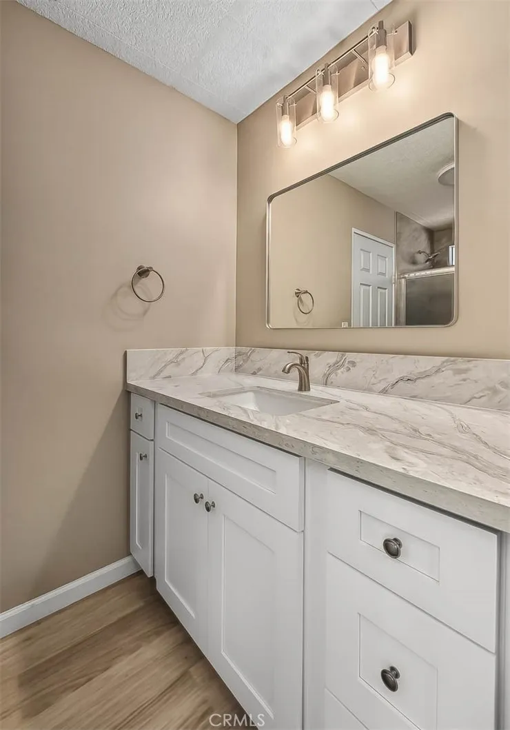 73951 Oak Springs Palm Desert, CA 92260