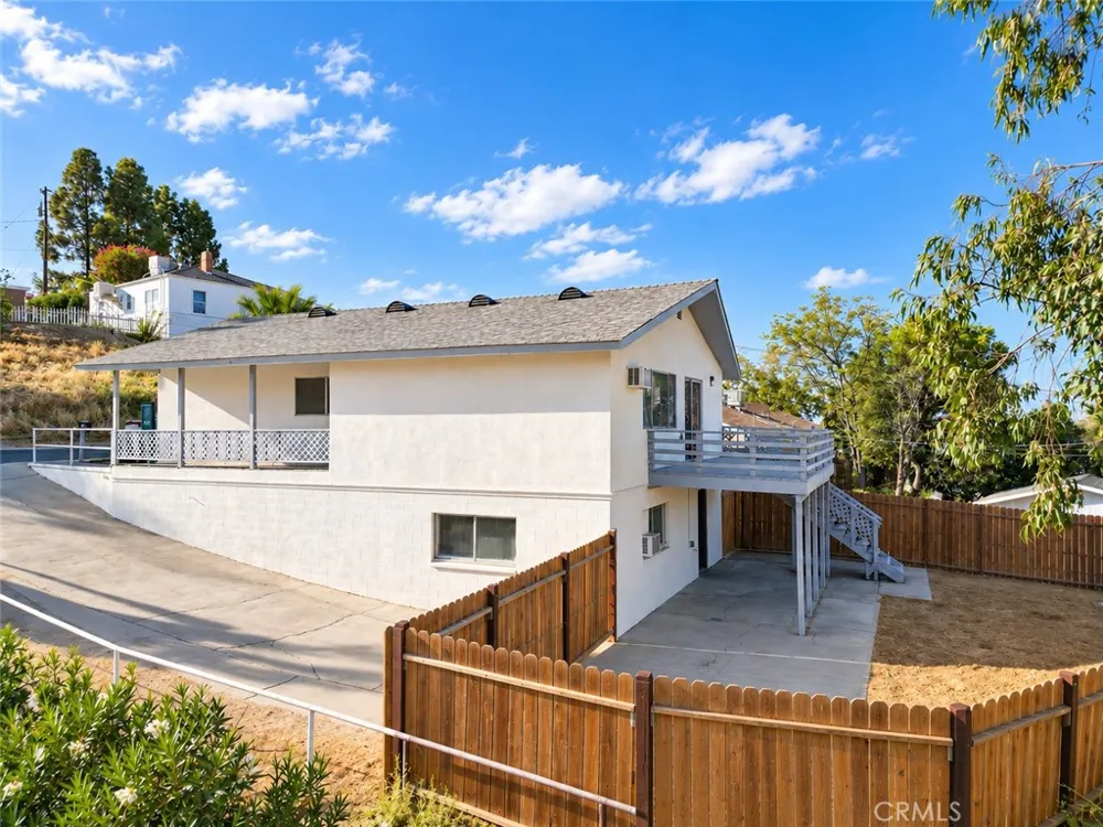 522 Garfield Avenue Taft, CA 93268