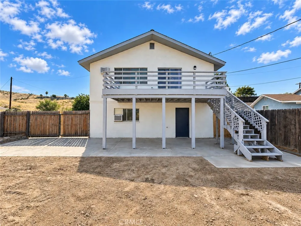 522 Garfield Avenue Taft, CA 93268