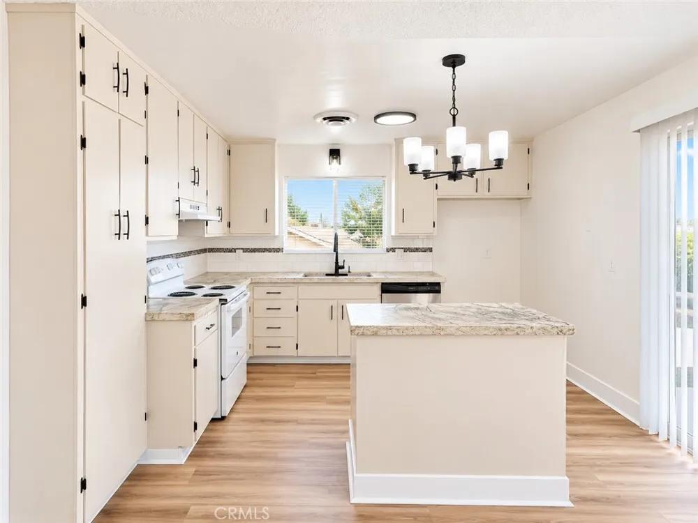 522 Garfield Avenue Taft, CA 93268
