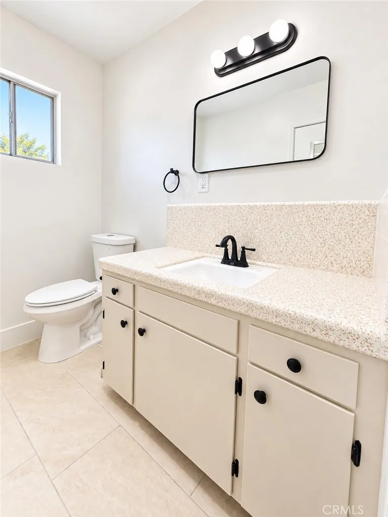 522 Garfield Avenue Taft, CA 93268