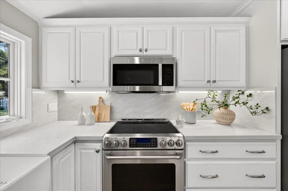1032 Riverside Drive Los Altos, CA 94024