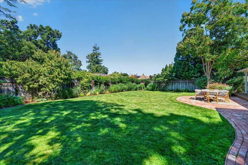 1032 Riverside Drive Los Altos, CA 94024