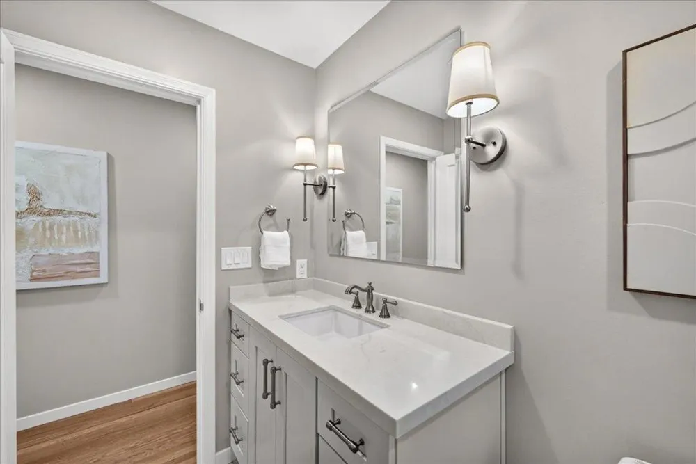 1032 Riverside Drive Los Altos, CA 94024
