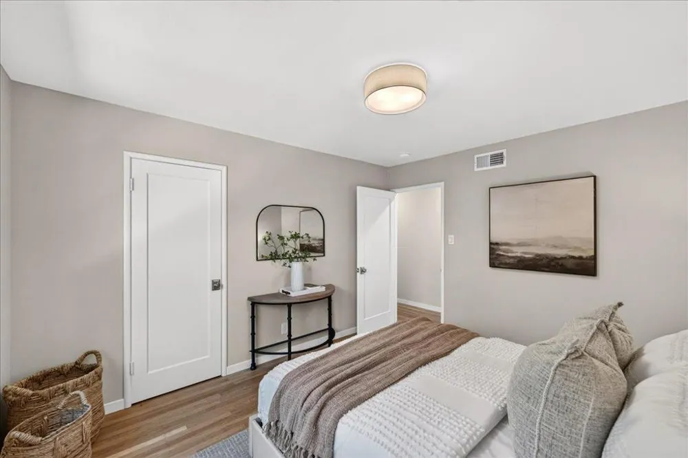 1032 Riverside Drive Los Altos, CA 94024