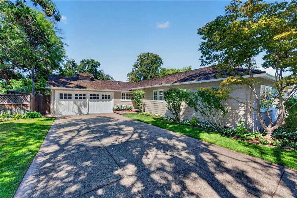 1032 Riverside Drive Los Altos, CA 94024