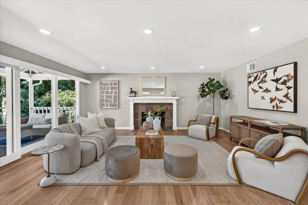 1032 Riverside Drive Los Altos, CA 94024