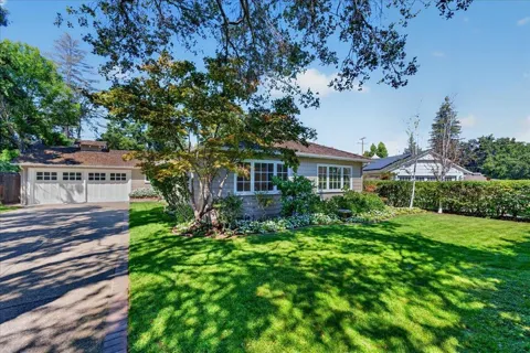 1032 Riverside Drive