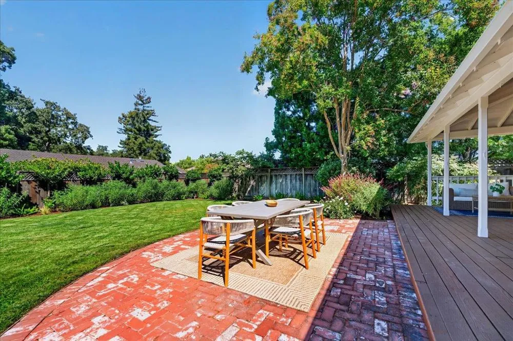 1032 Riverside Drive Los Altos, CA 94024