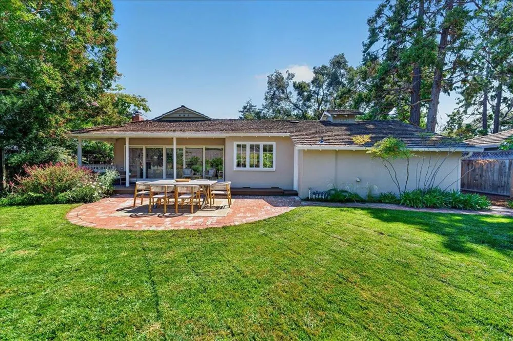 1032 Riverside Drive Los Altos, CA 94024