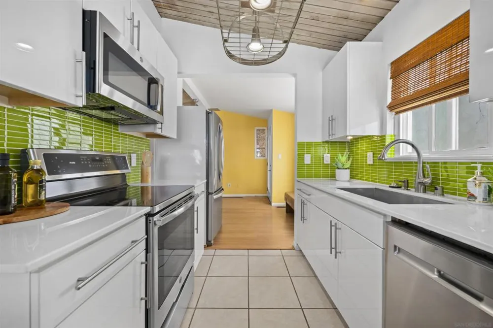 2885 McGraw St San Diego, CA 92117