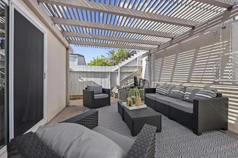 2885 McGraw St San Diego, CA 92117