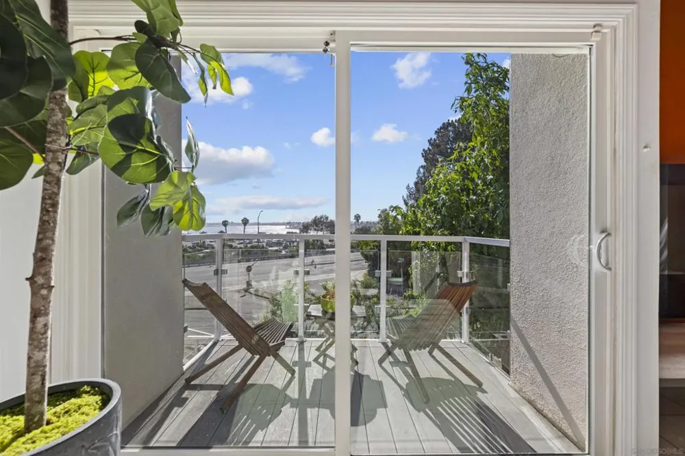 2885 McGraw St San Diego, CA 92117
