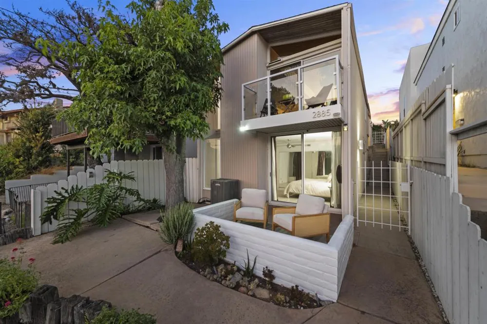 2885 McGraw St San Diego, CA 92117