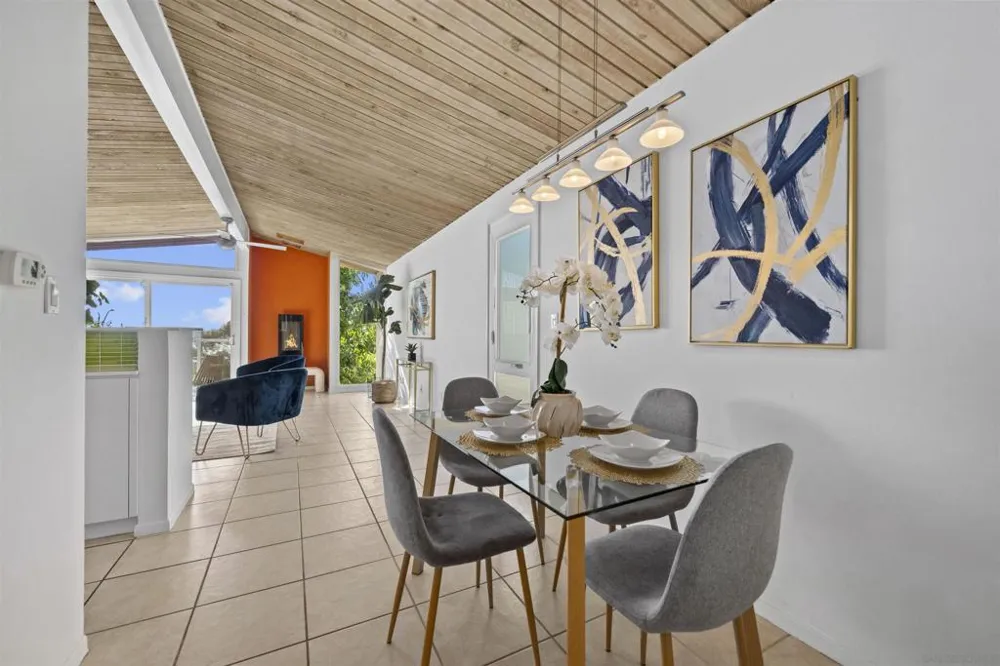 2885 McGraw St San Diego, CA 92117