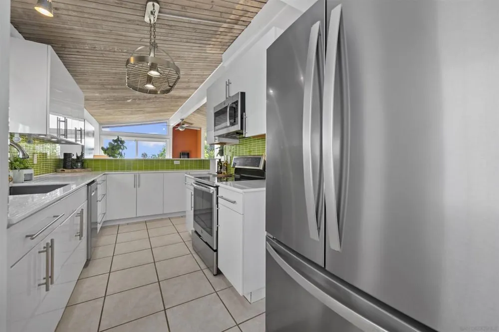 2885 McGraw St San Diego, CA 92117