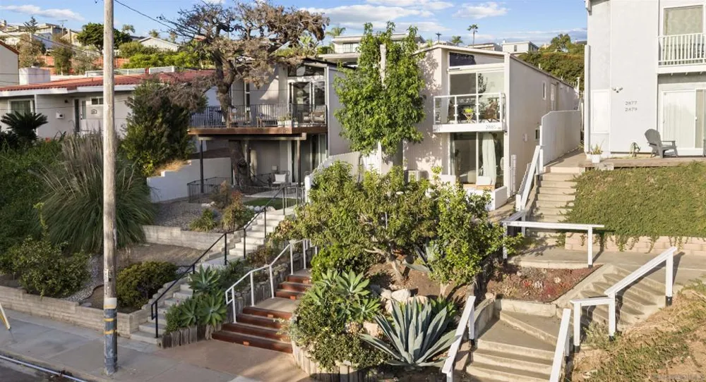 2885 McGraw St San Diego, CA 92117