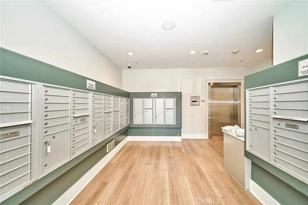 931 E Walnut #607 Pasadena, CA 91106