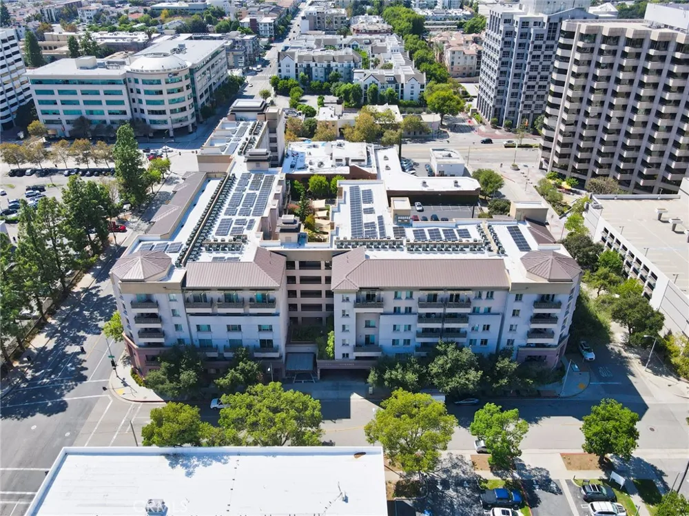 931 E Walnut #607 Pasadena, CA 91106