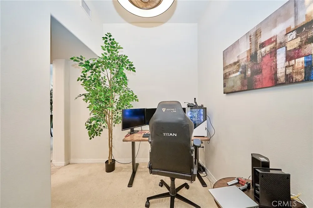 931 E Walnut #607 Pasadena, CA 91106