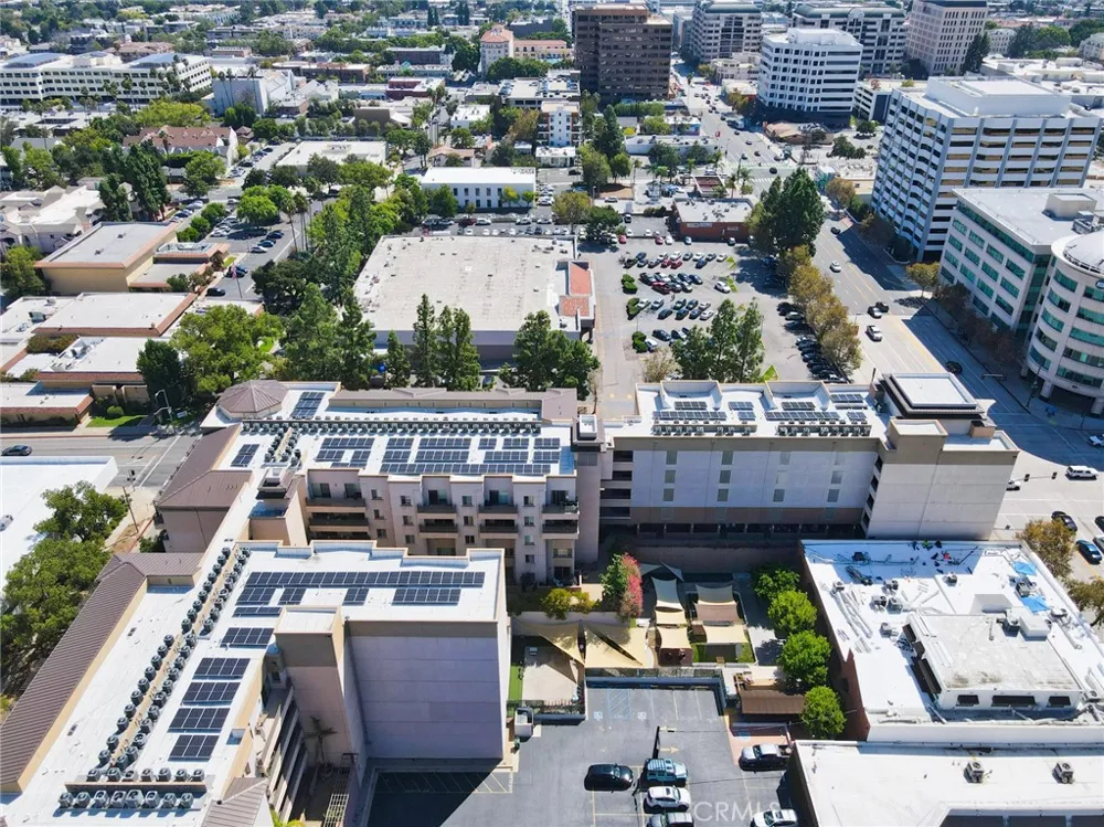 931 E Walnut #607 Pasadena, CA 91106