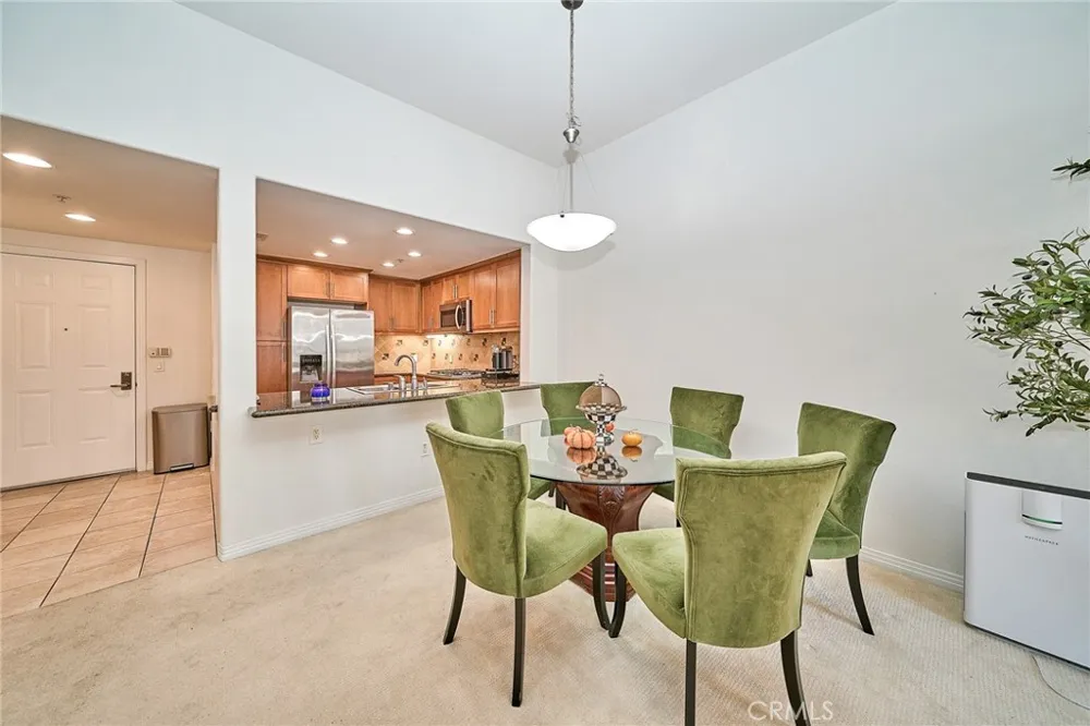 931 E Walnut #607 Pasadena, CA 91106