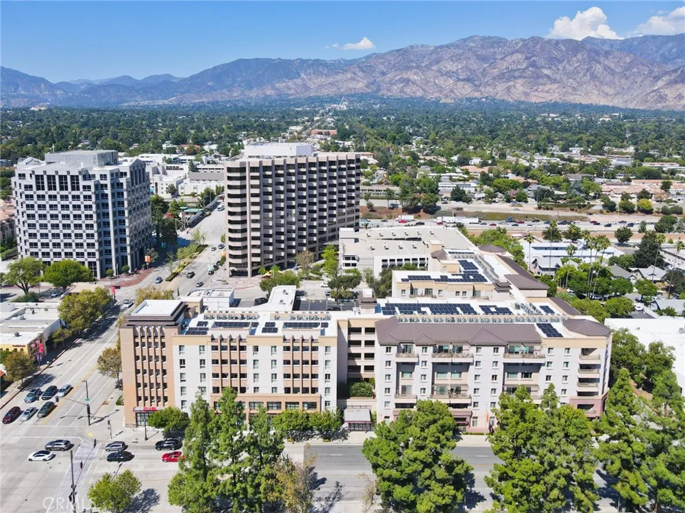 931 E Walnut #607 Pasadena, CA 91106
