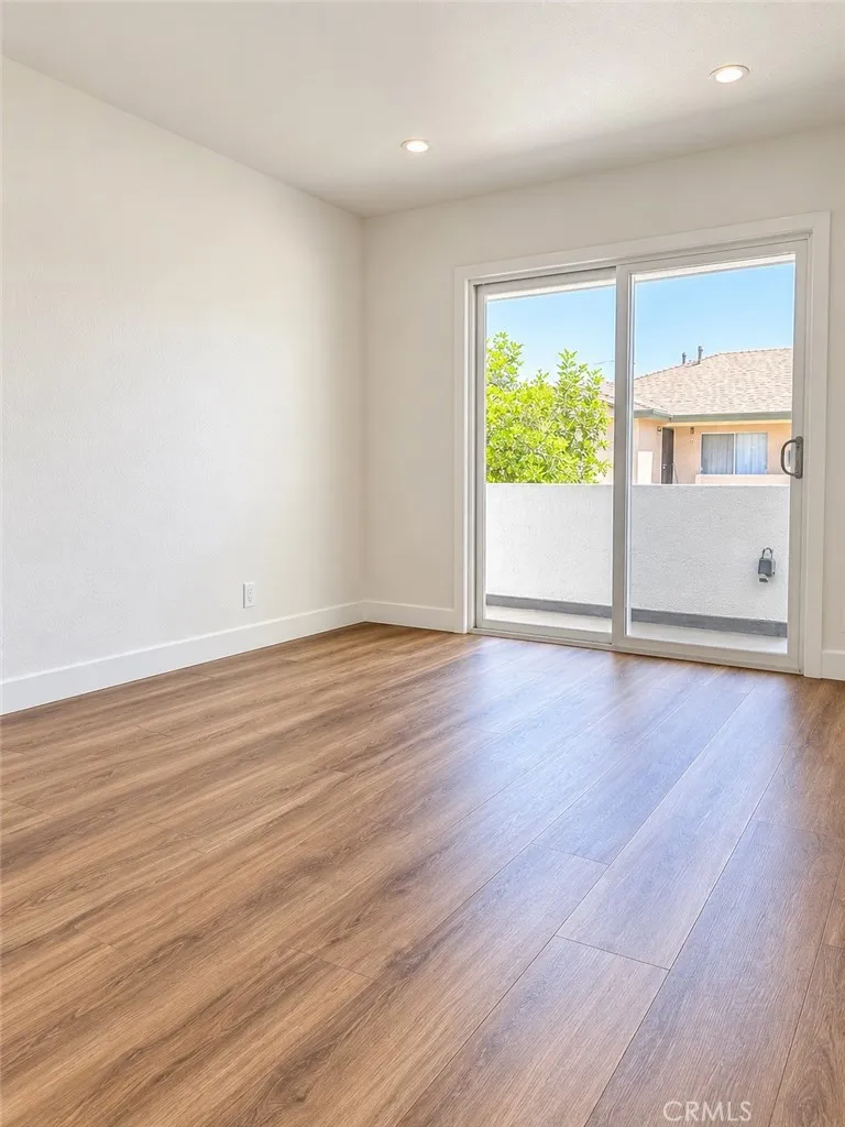 1040 El Camino #B Costa Mesa, CA 92626