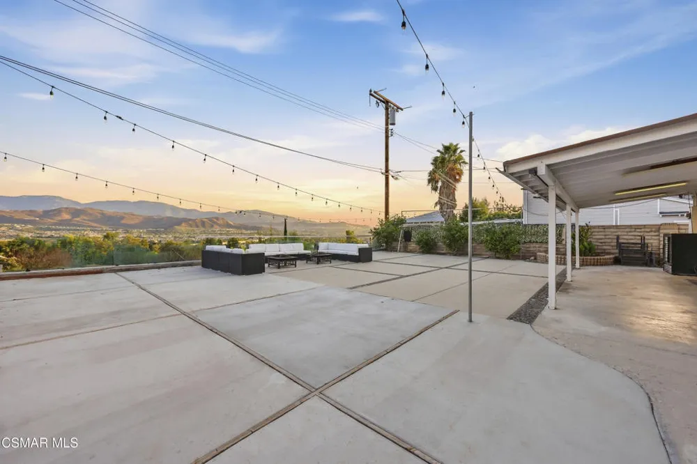 17814 Blackbrush Drive Canyon Country, CA 91387