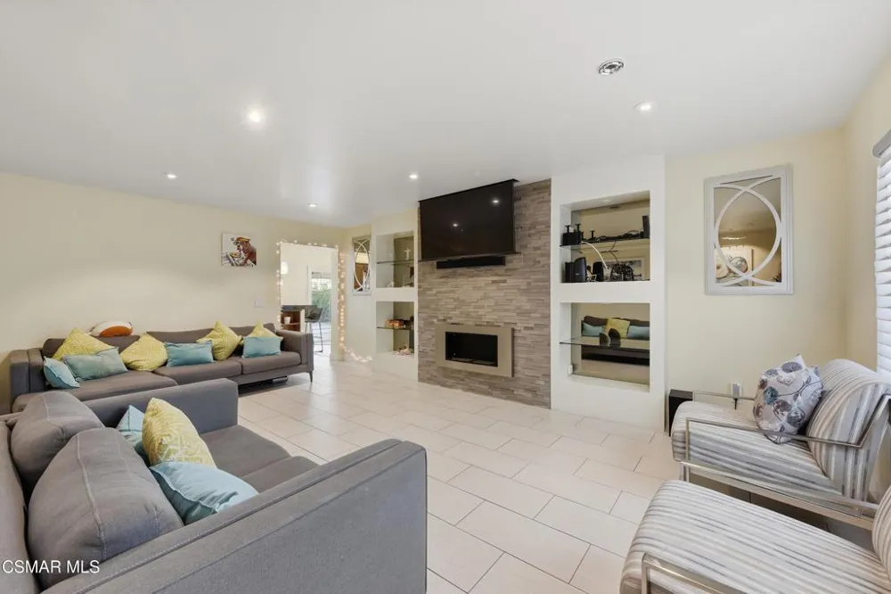 17814 Blackbrush Drive Canyon Country, CA 91387