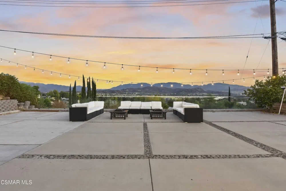 17814 Blackbrush Drive Canyon Country, CA 91387