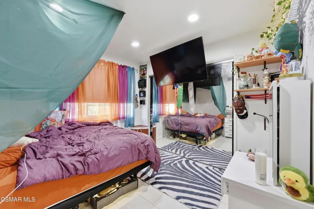 17814 Blackbrush Drive Canyon Country, CA 91387