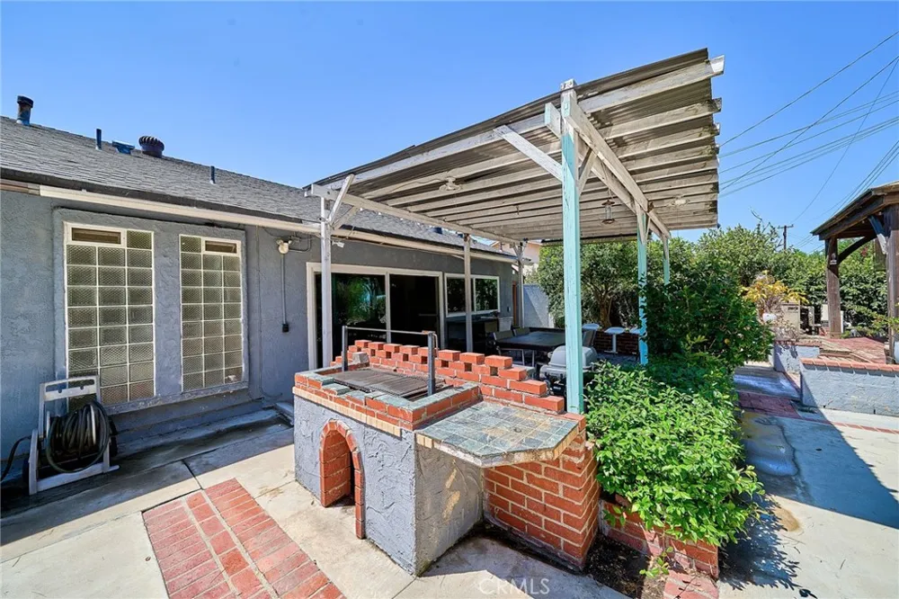 24217 Afamado Diamond Bar, CA 91765