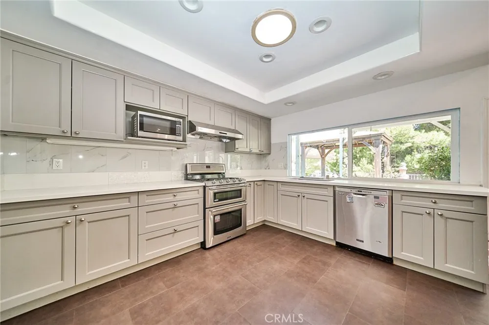 24217 Afamado Diamond Bar, CA 91765