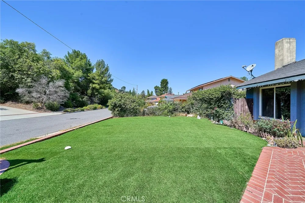 24217 Afamado Diamond Bar, CA 91765