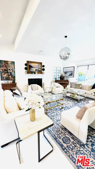 1423 Floresta Place Los Angeles, CA 90272