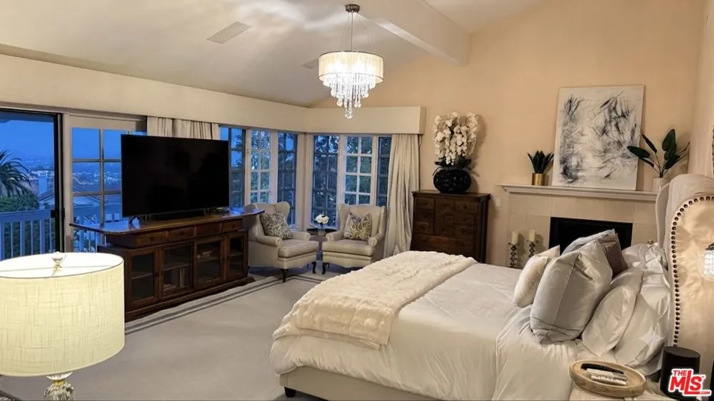 1423 Floresta Place Los Angeles, CA 90272