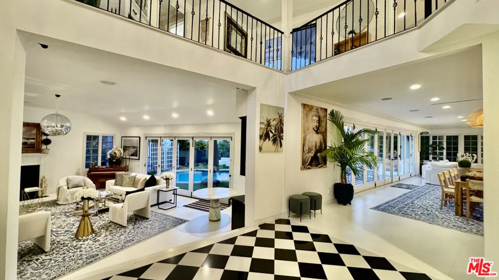 1423 Floresta Place Los Angeles, CA 90272