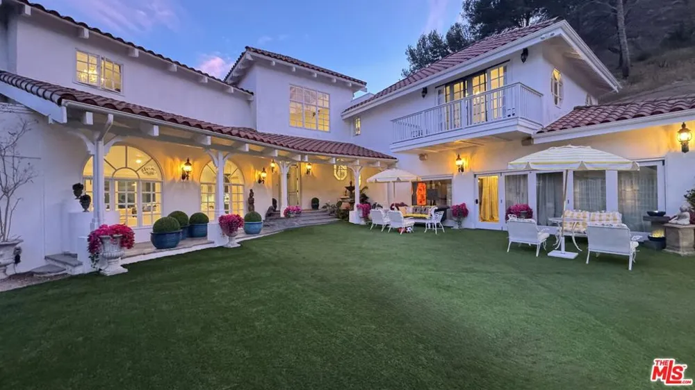 1423 Floresta Place Los Angeles, CA 90272