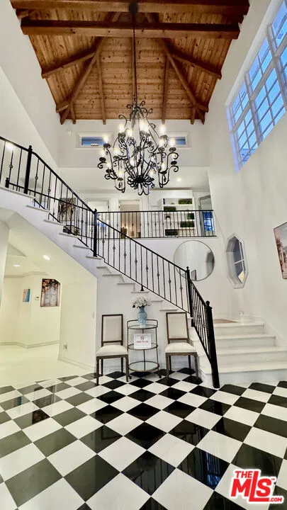 1423 Floresta Place Los Angeles, CA 90272
