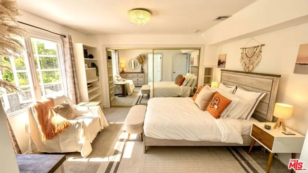 1423 Floresta Place Los Angeles, CA 90272