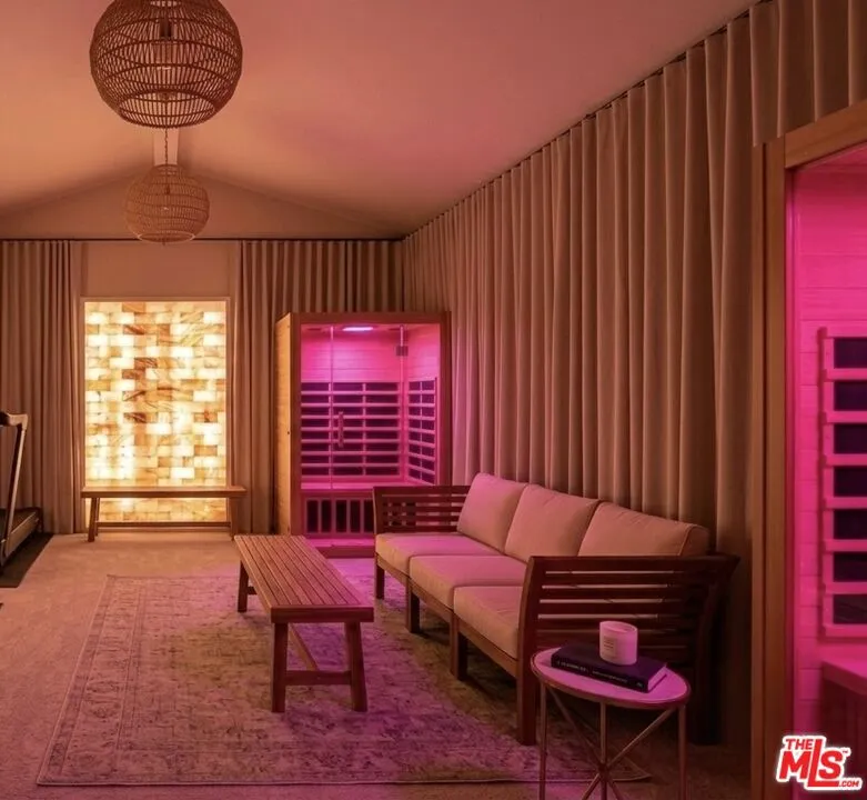 1423 Floresta Place Los Angeles, CA 90272